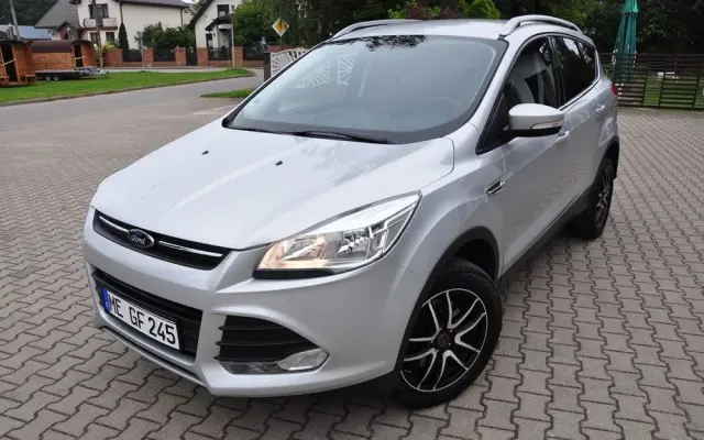 FORD Kuga 2.0 TDCi 4WD Titanium