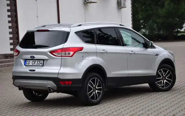 FORD Kuga 2.0 TDCi 4WD Titanium