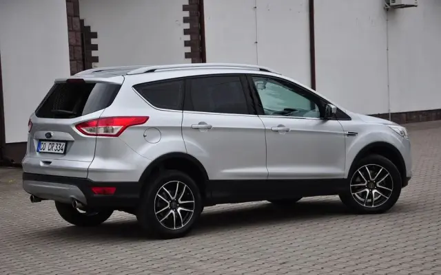 FORD Kuga 2.0 TDCi 4WD Titanium