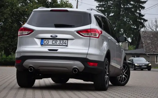 FORD Kuga 2.0 TDCi 4WD Titanium