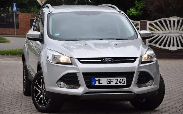 FORD Kuga 2.0 TDCi 4WD Titanium