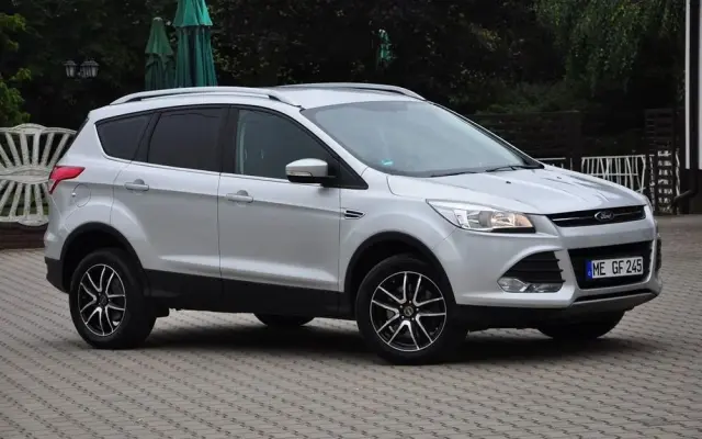 FORD Kuga 2.0 TDCi 4WD Titanium
