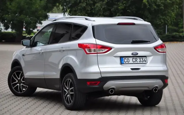 FORD Kuga 2.0 TDCi 4WD Titanium