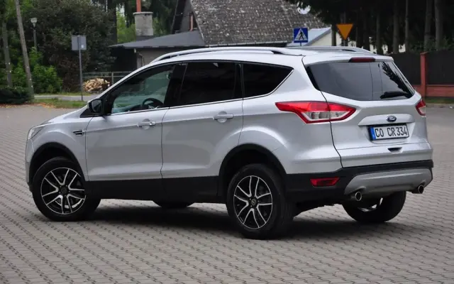 FORD Kuga 2.0 TDCi 4WD Titanium