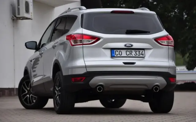 FORD Kuga 2.0 TDCi 4WD Titanium
