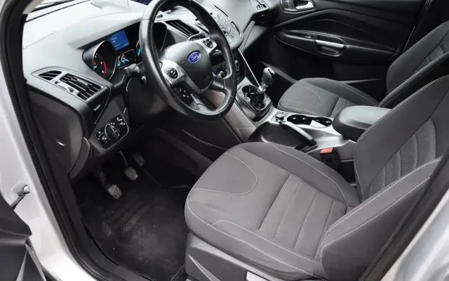 FORD Kuga 2.0 TDCi 4WD Titanium