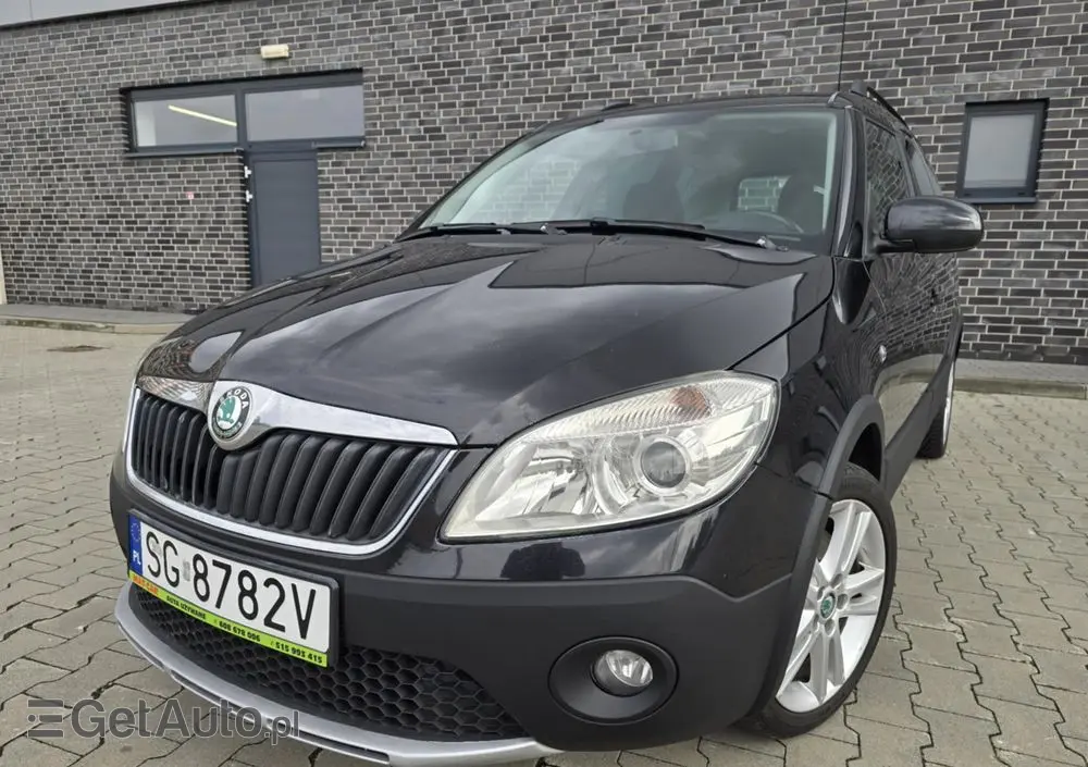 SKODA Roomster 1.6 TDI DPF Scout PLUS EDITION