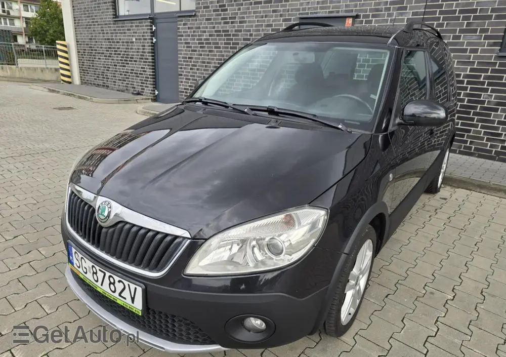 SKODA Roomster 1.6 TDI DPF Scout PLUS EDITION