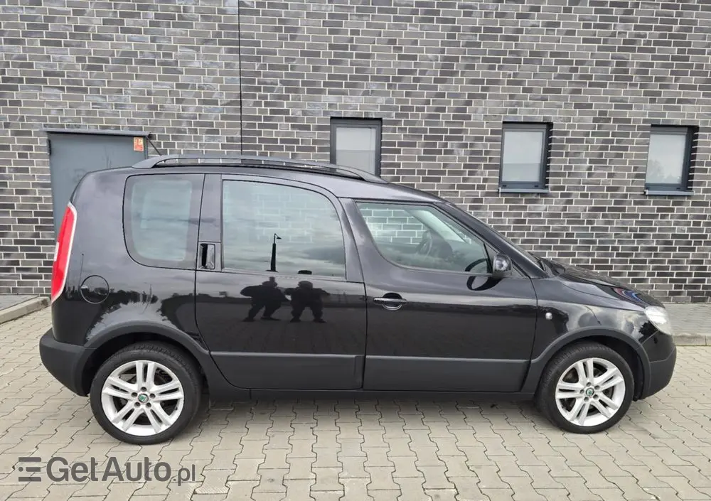 SKODA Roomster 1.6 TDI DPF Scout PLUS EDITION