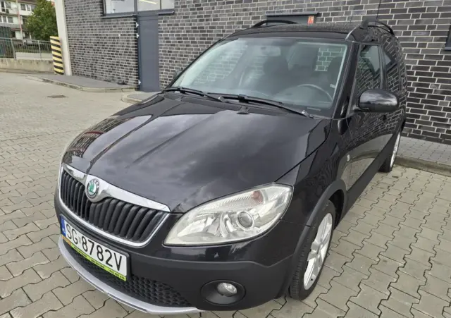 SKODA Roomster 1.6 TDI DPF Scout PLUS EDITION