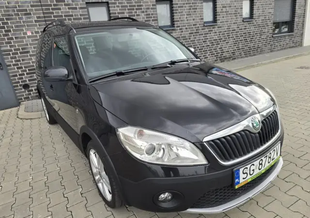 SKODA Roomster 1.6 TDI DPF Scout PLUS EDITION