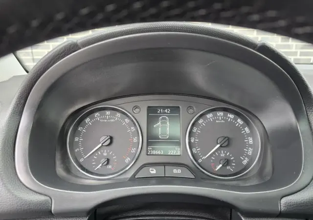 SKODA Roomster 1.6 TDI DPF Scout PLUS EDITION