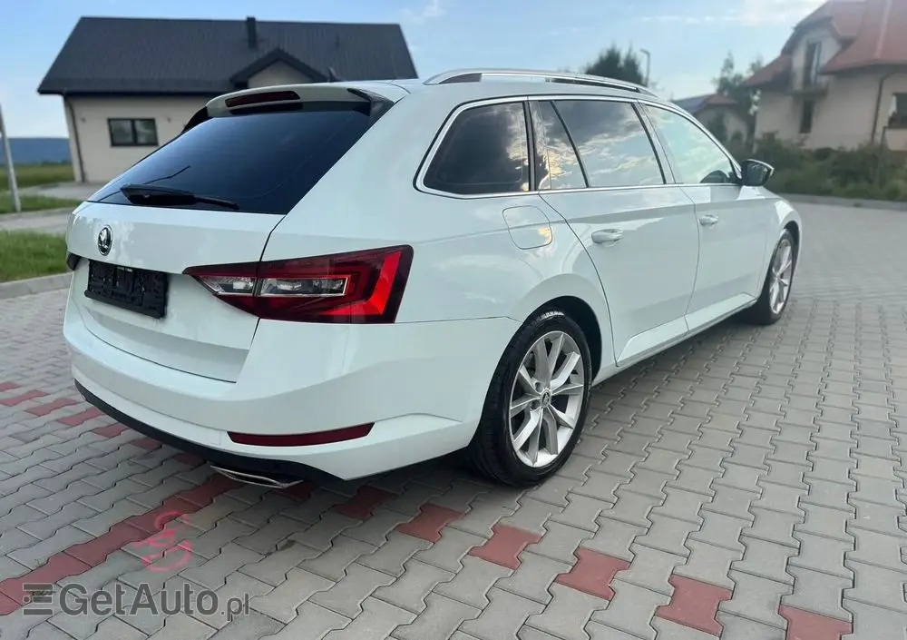 SKODA Superb 2.0 TSI 4x4 Sportline DSG