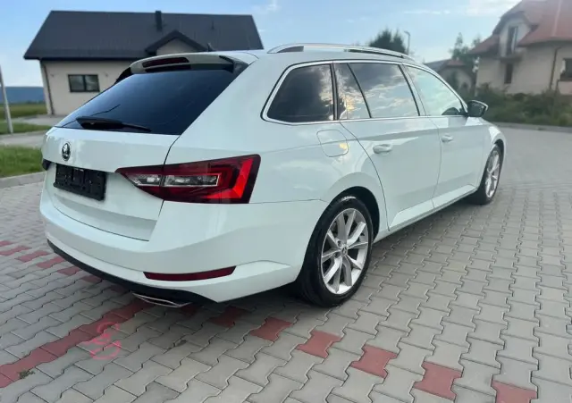 SKODA Superb 2.0 TSI 4x4 Sportline DSG