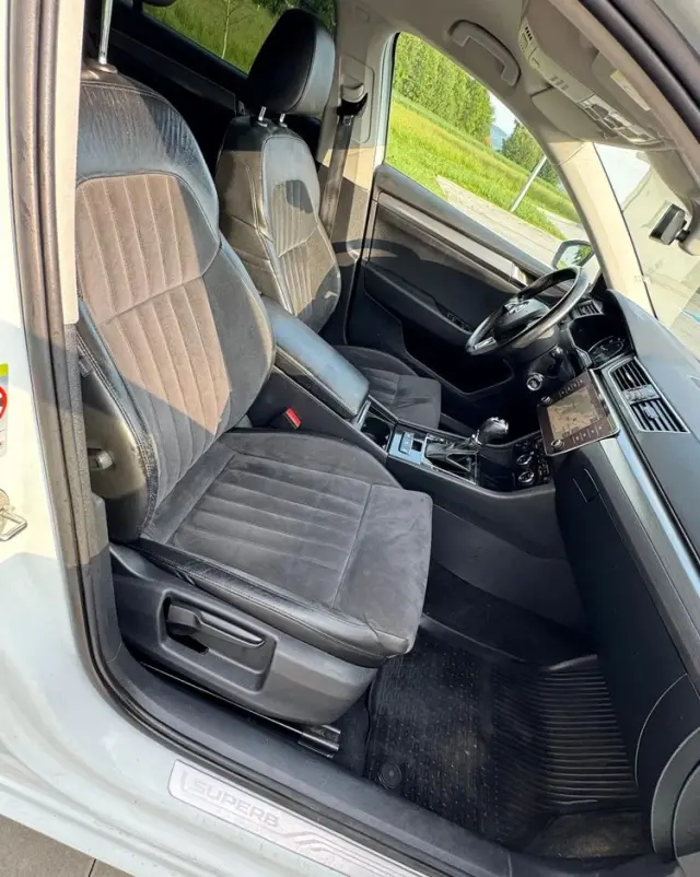 SKODA Superb 2.0 TSI 4x4 Sportline DSG