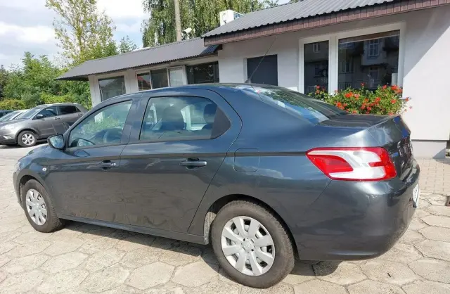 PEUGEOT 301 