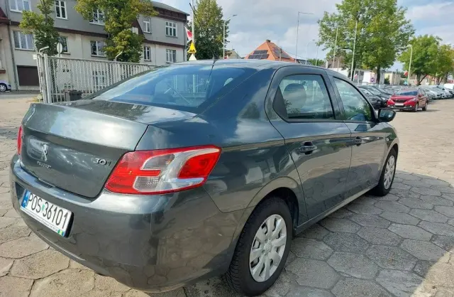 PEUGEOT 301 