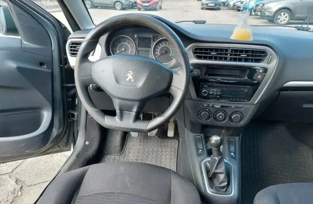 PEUGEOT 301 
