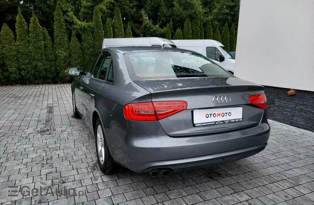 AUDI A4 