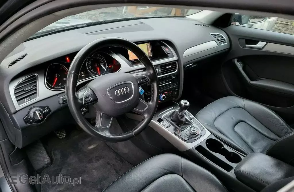 AUDI A4 