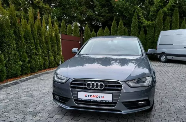 AUDI A4 
