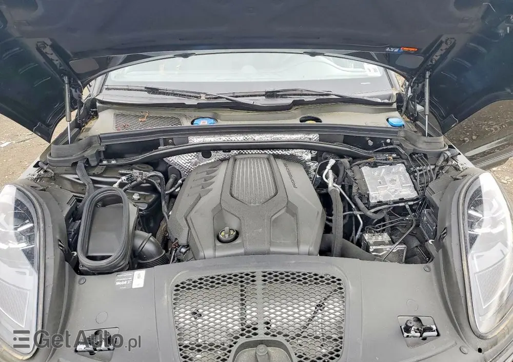 PORSCHE Macan Standard