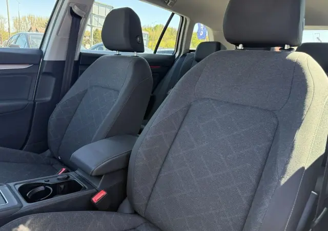 VOLKSWAGEN Golf 1.5 TSI EVO Life