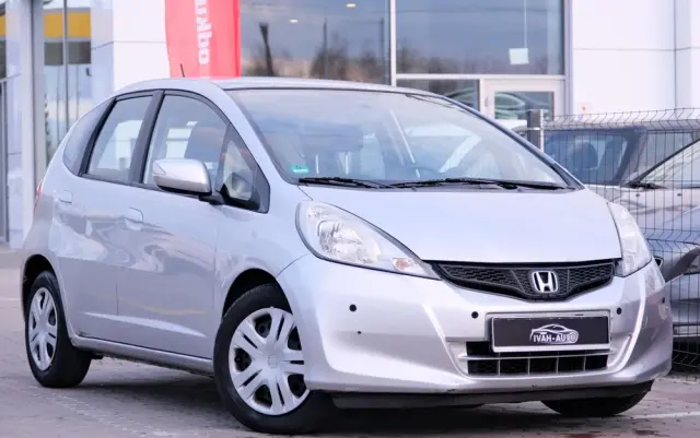 HONDA Jazz 1.4 i-VTEC CVT Trend