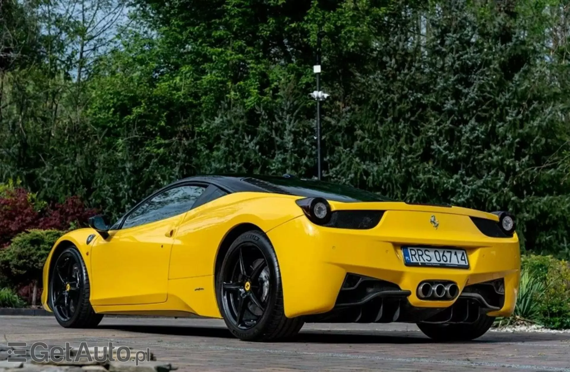 FERRARI 458 