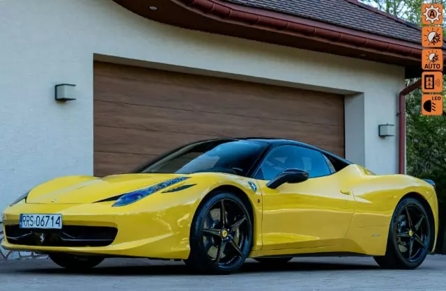 FERRARI 458 