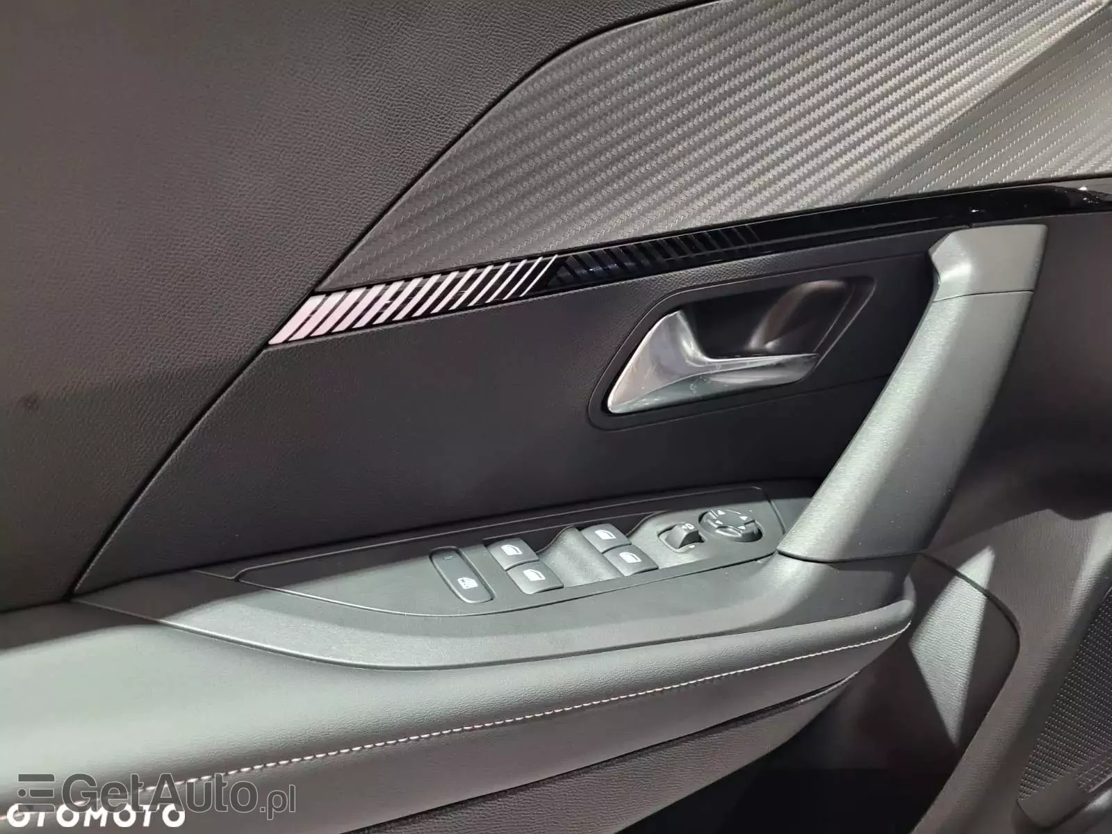 PEUGEOT 2008 1.2 PureTech Allure Pack S&S EAT8