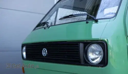 VOLKSWAGEN TRANSPORTER 