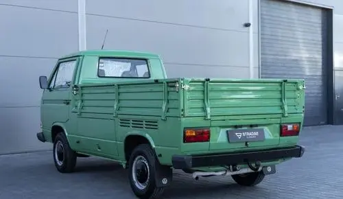 VOLKSWAGEN TRANSPORTER 