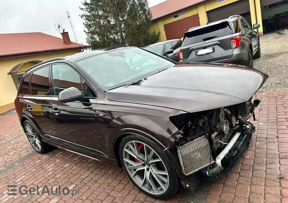 AUDI Q7 60 TFSI e PHEV Quattro S Line Tiptr