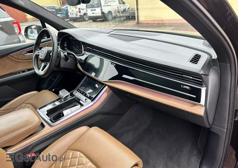 AUDI Q7 60 TFSI e PHEV Quattro S Line Tiptr