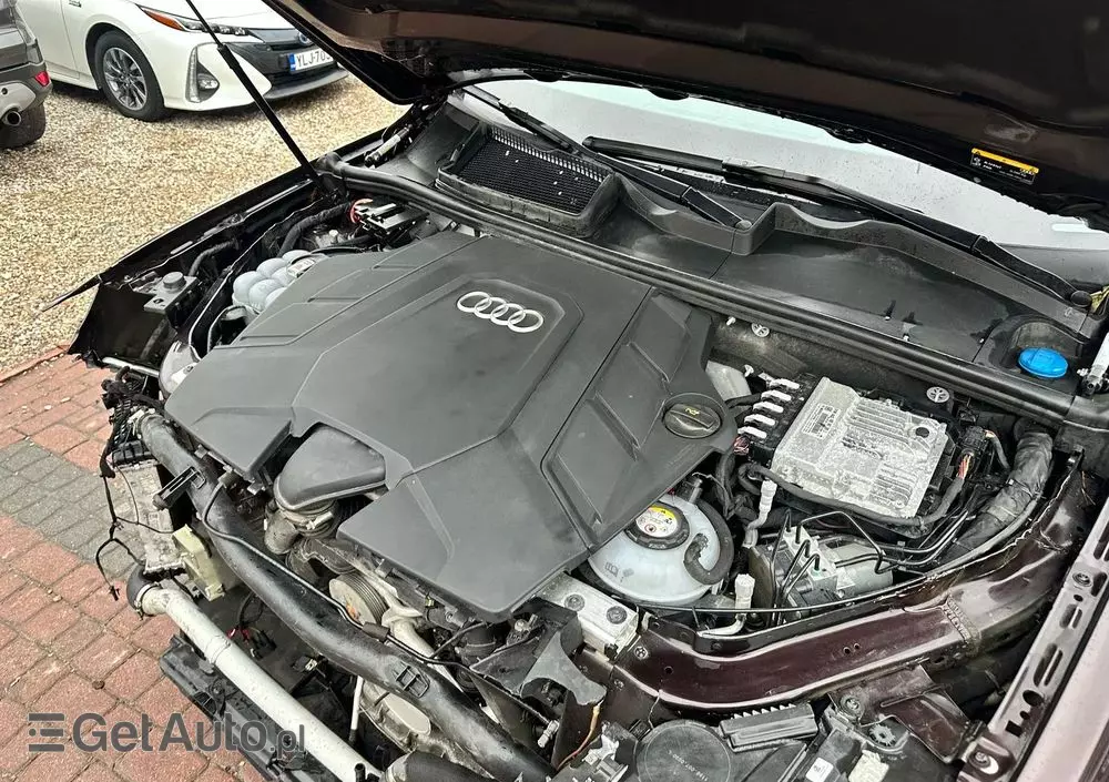 AUDI Q7 60 TFSI e PHEV Quattro S Line Tiptr