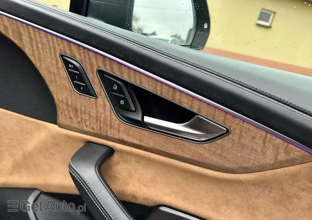 AUDI Q7 60 TFSI e PHEV Quattro S Line Tiptr