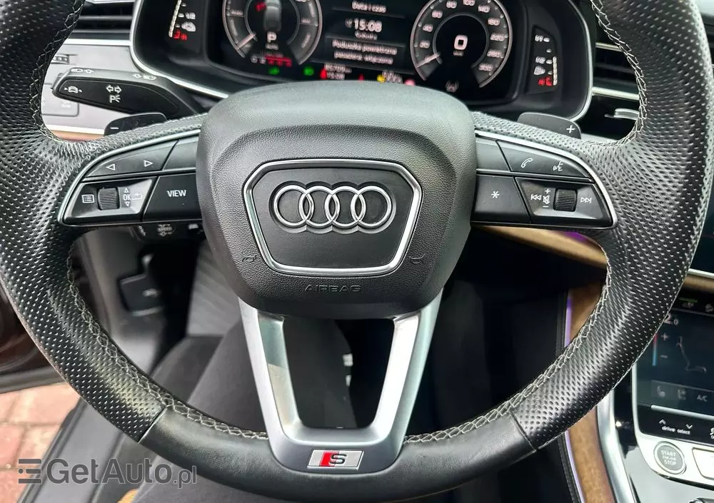 AUDI Q7 60 TFSI e PHEV Quattro S Line Tiptr