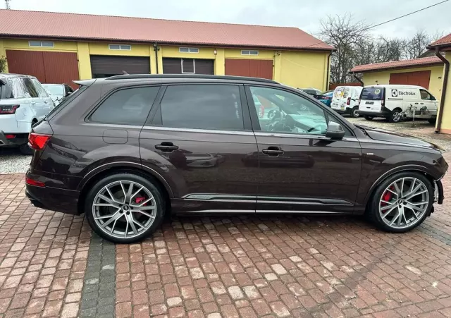 AUDI Q7 60 TFSI e PHEV Quattro S Line Tiptr