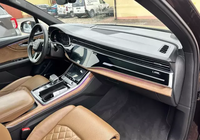 AUDI Q7 60 TFSI e PHEV Quattro S Line Tiptr