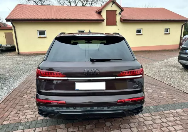 AUDI Q7 60 TFSI e PHEV Quattro S Line Tiptr