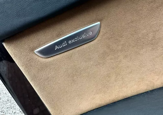 AUDI Q7 60 TFSI e PHEV Quattro S Line Tiptr