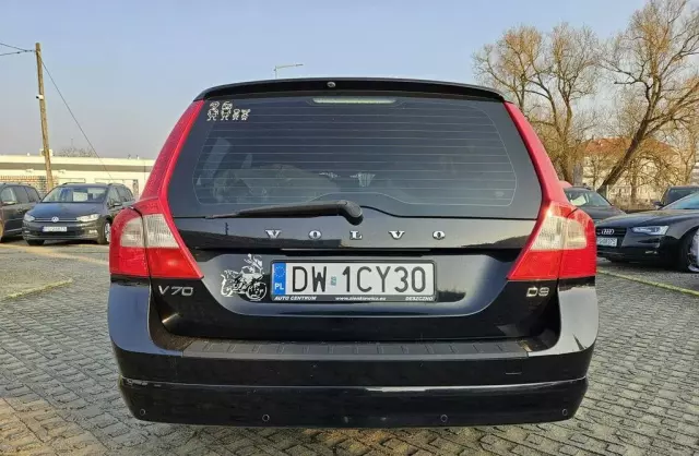 VOLVO V70 