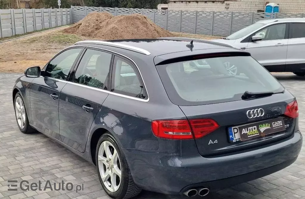 AUDI A4 