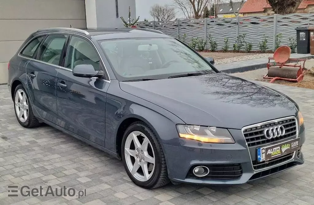 AUDI A4 