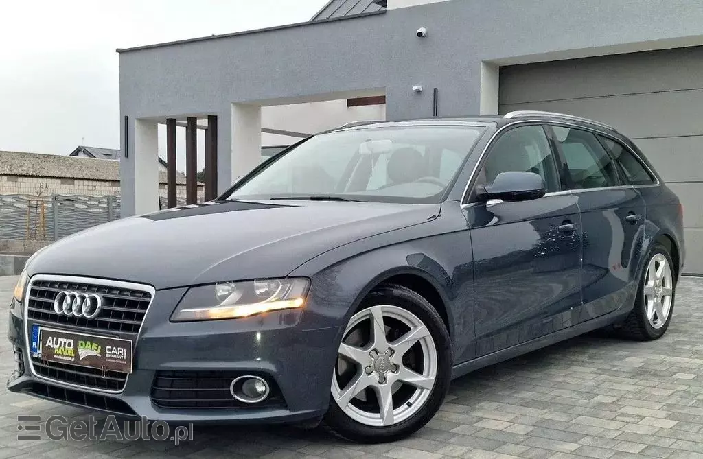 AUDI A4 