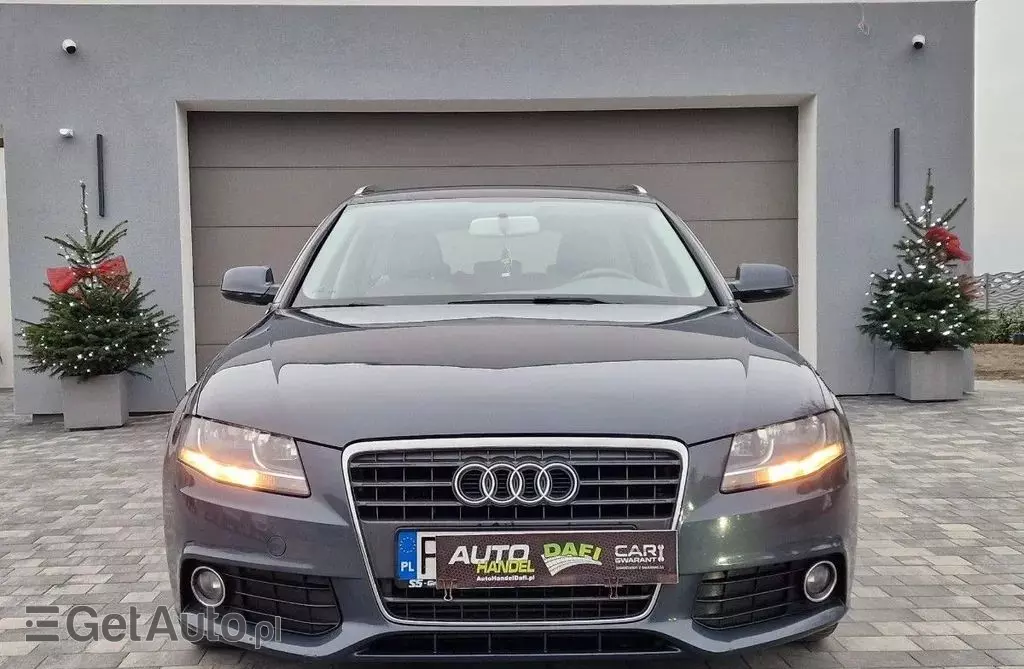 AUDI A4 