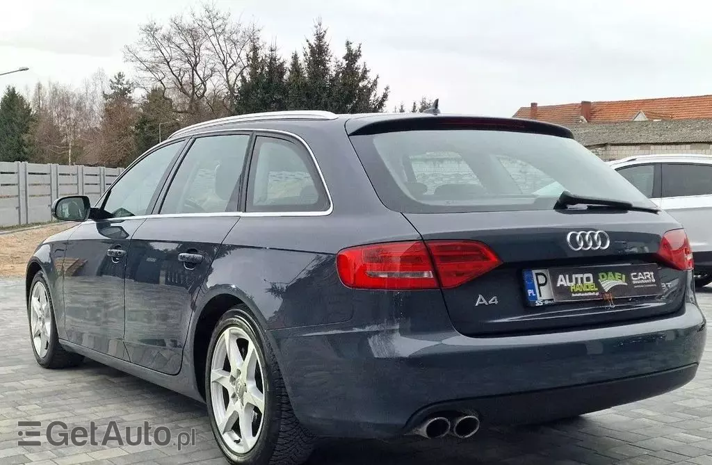 AUDI A4 
