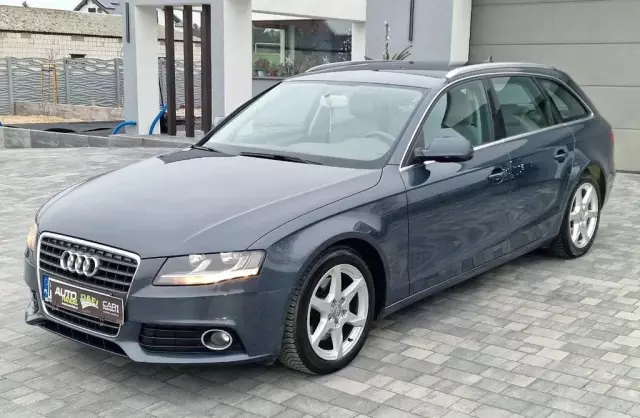 AUDI A4 