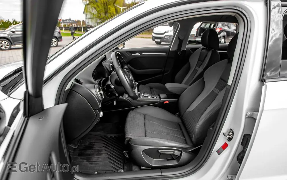 AUDI A3 Sportback 2.0 TDI quattro S line Sportpaket